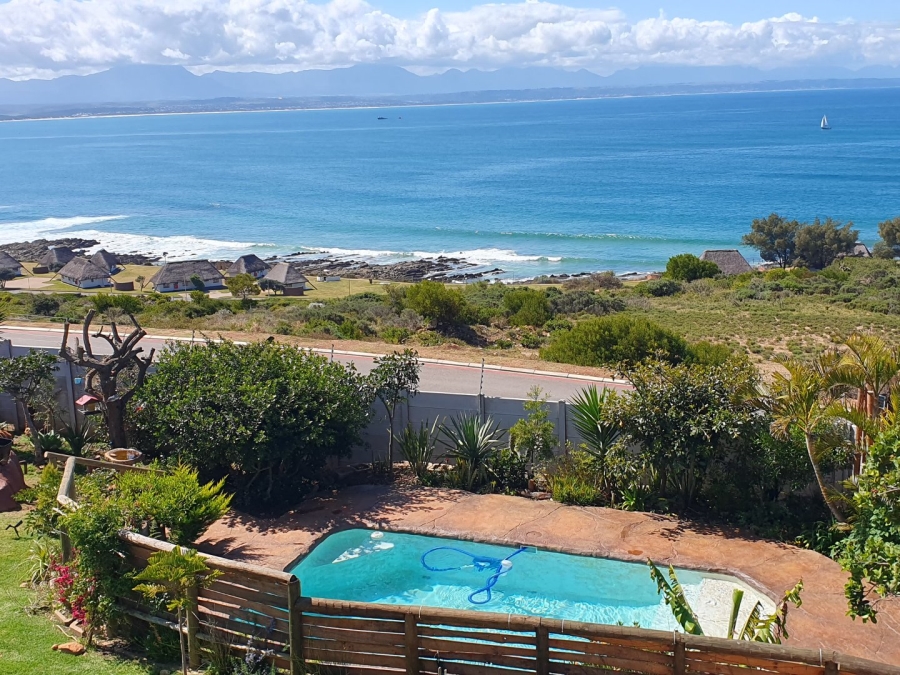 5 Bedroom Property for Sale in De Bakke Western Cape